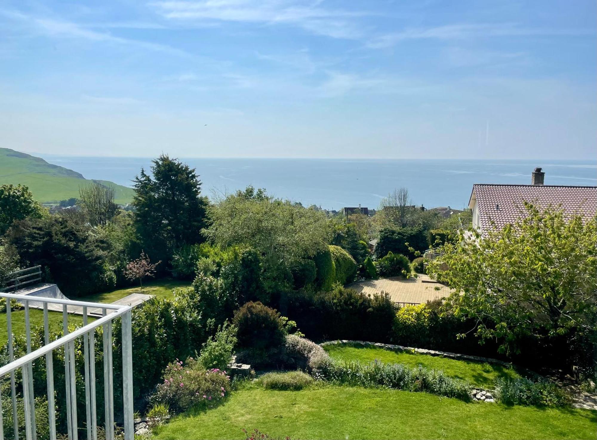 Stunning Charmouth Property With Bay Views! Dış mekan fotoğraf