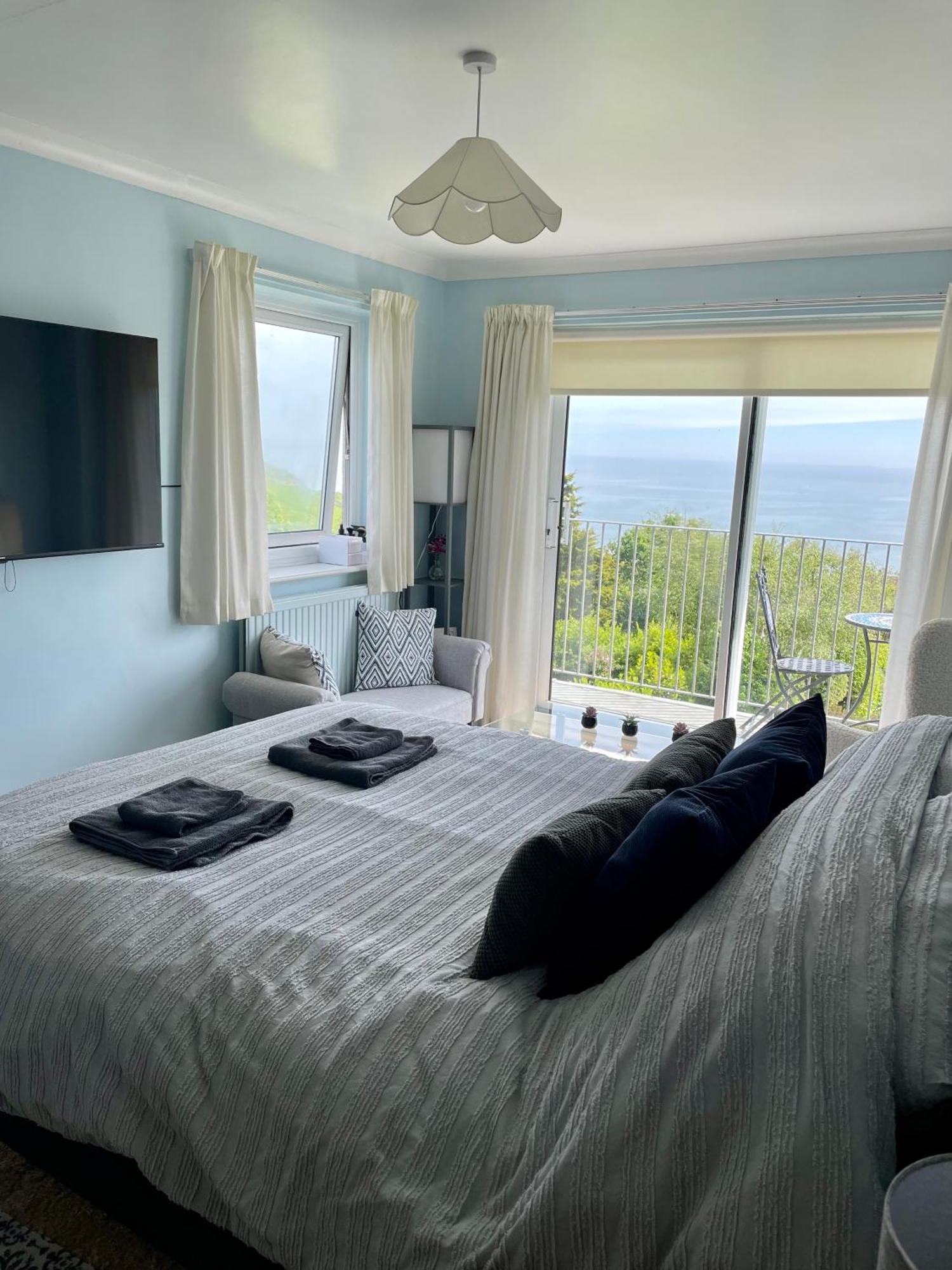 Stunning Charmouth Property With Bay Views! Dış mekan fotoğraf
